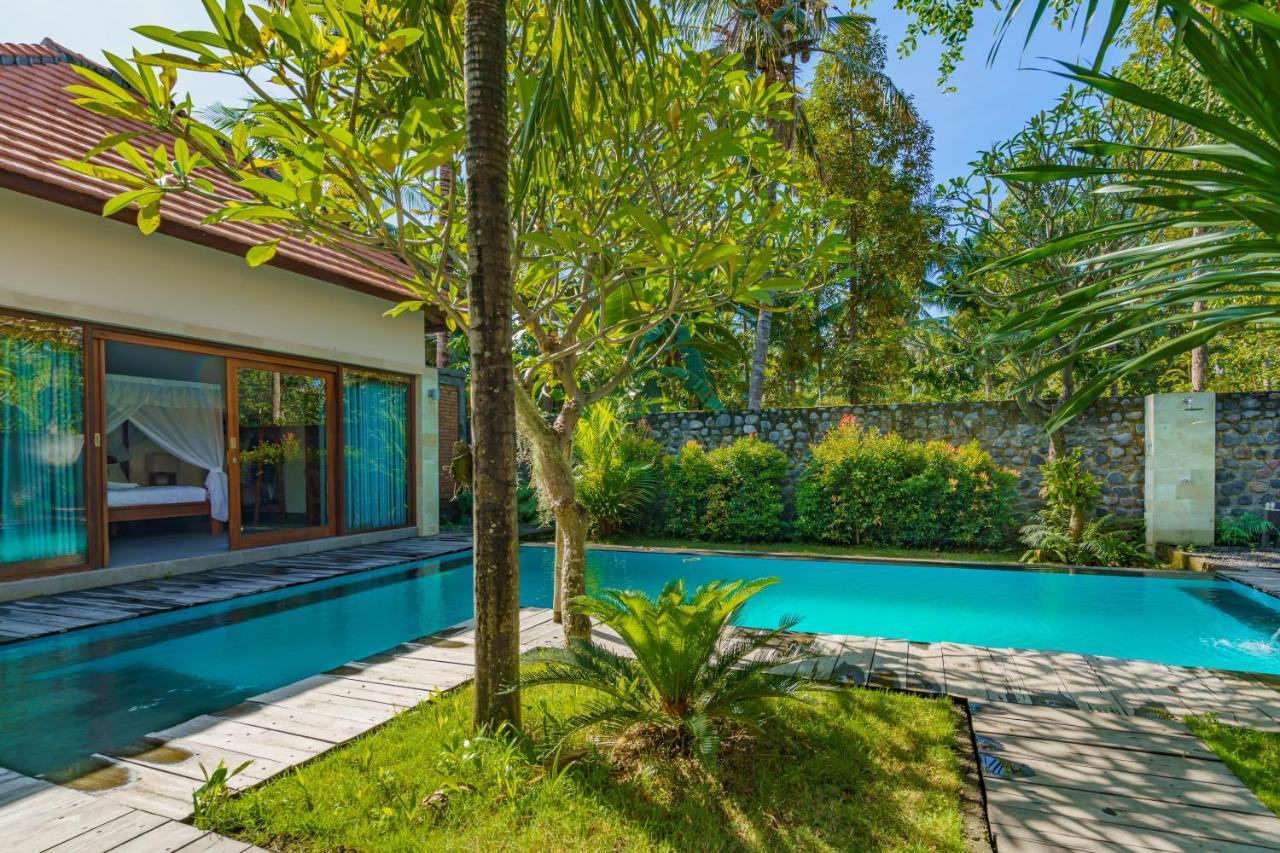 Coco Garden Pool Villas Kubutambahan  Exterior foto